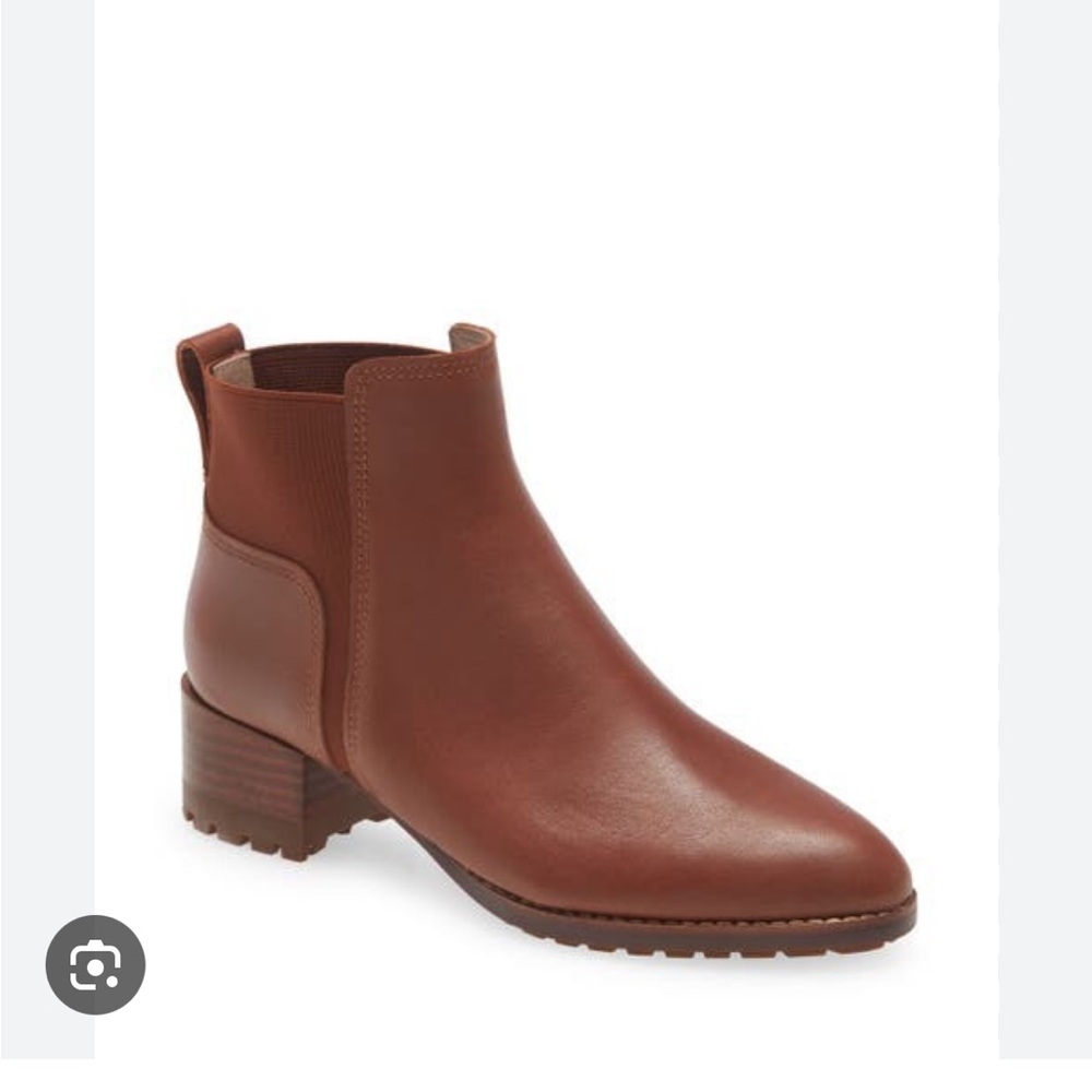 Madewell The Kathleen Lugsole Boot Size 6 in color Cinnamon Stick - like new!!